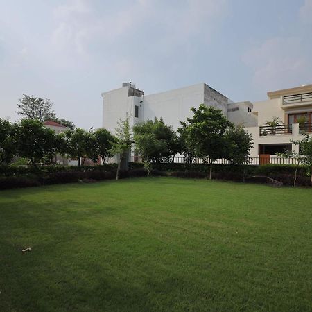 Shakti Villa Home Stay آغْرا المظهر الخارجي الصورة