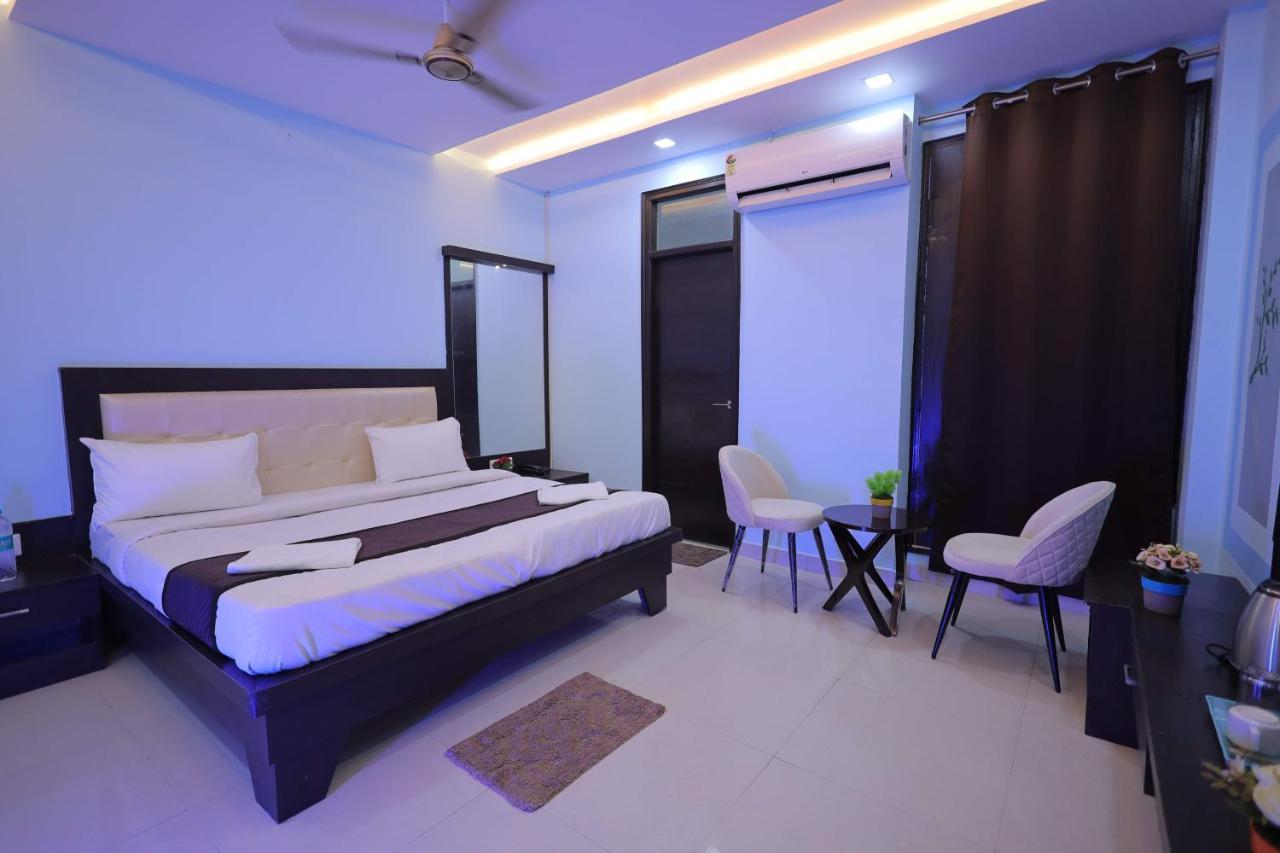 Shakti Villa Home Stay آغْرا المظهر الخارجي الصورة