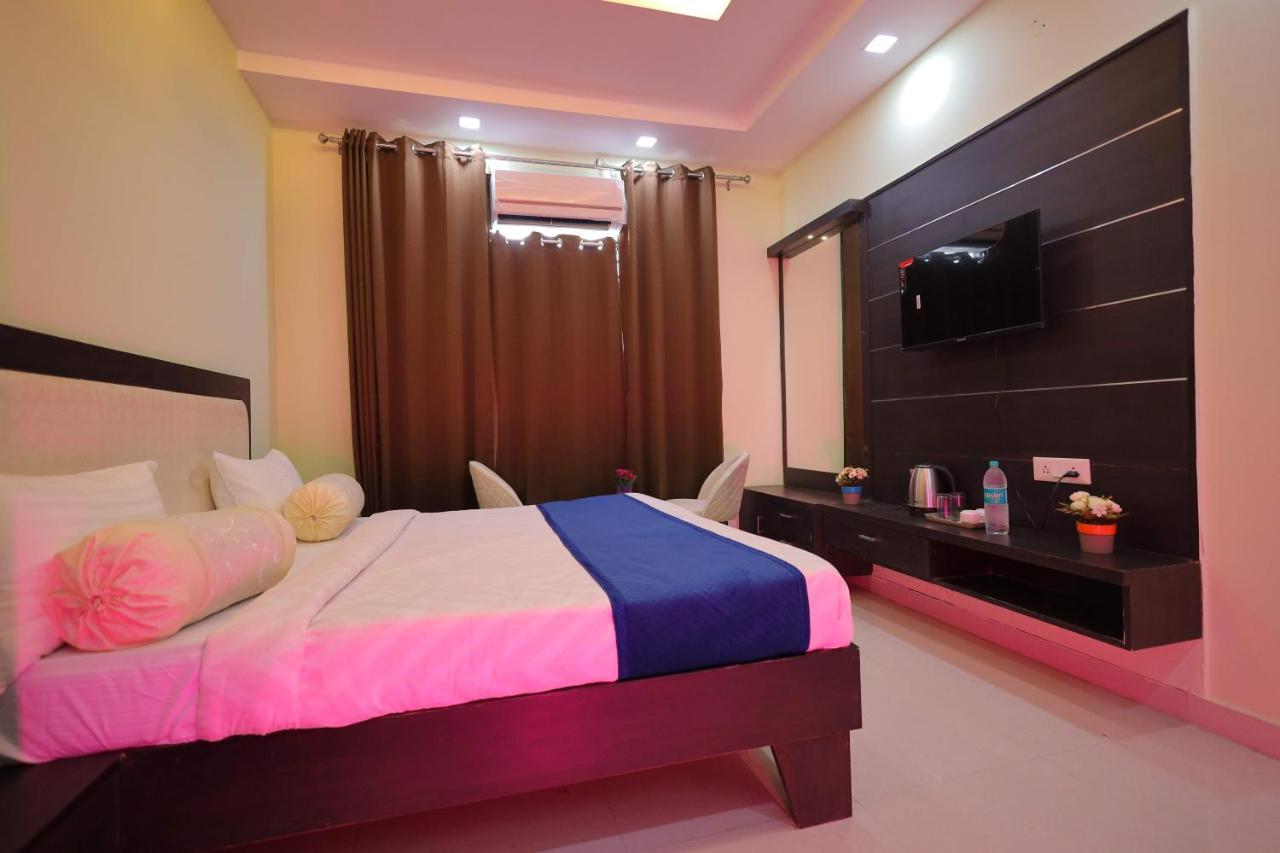 Shakti Villa Home Stay آغْرا المظهر الخارجي الصورة