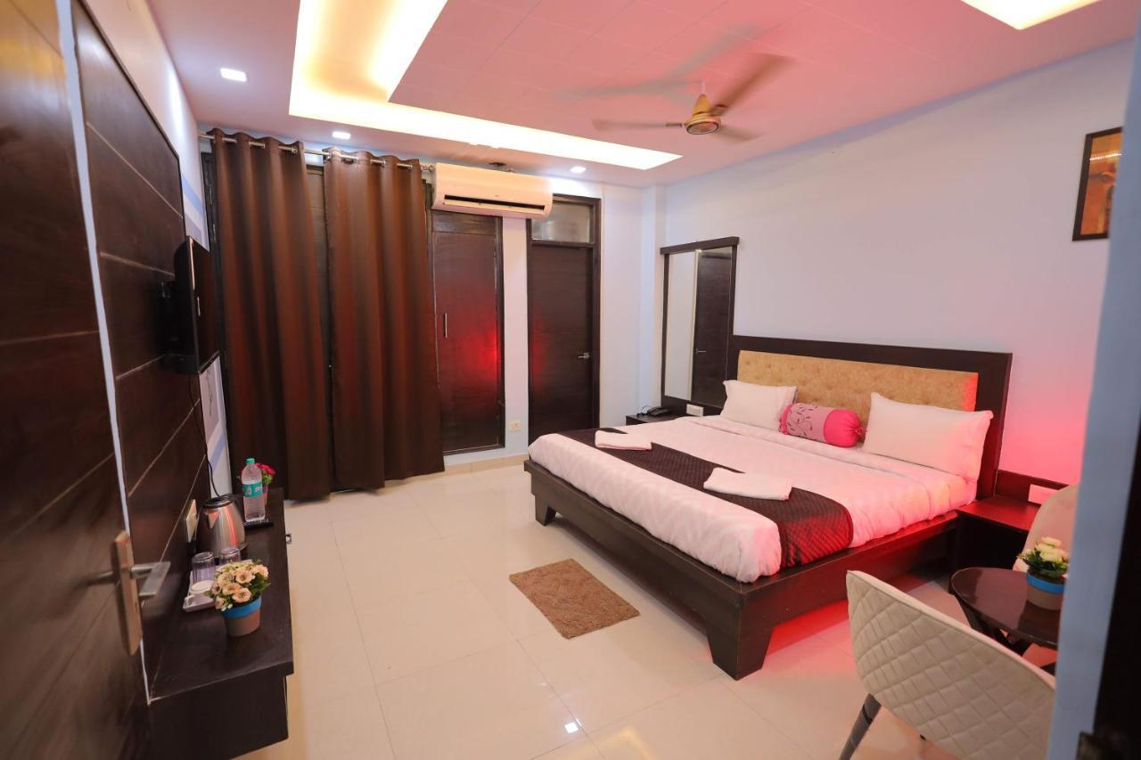 Shakti Villa Home Stay آغْرا المظهر الخارجي الصورة