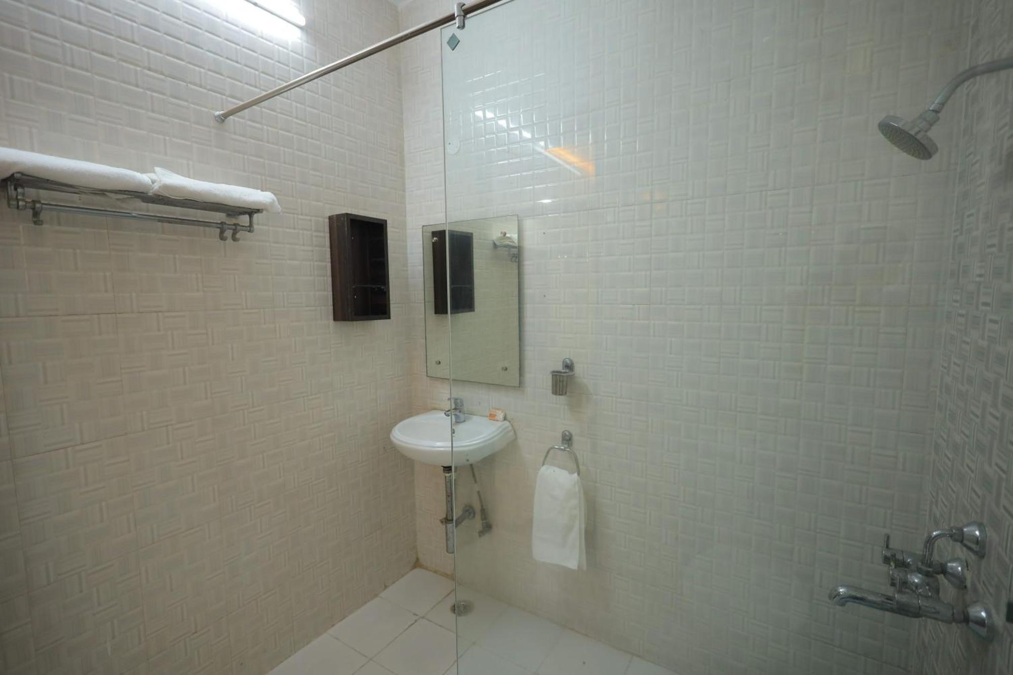Shakti Villa Home Stay آغْرا المظهر الخارجي الصورة